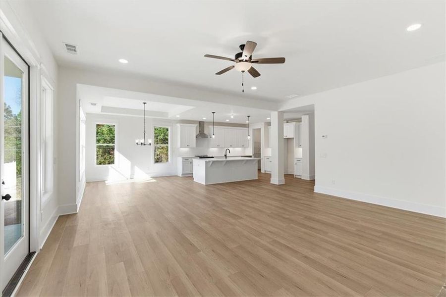 Spacious, unfurnished interior of a new home in , Waleska (Image 28).