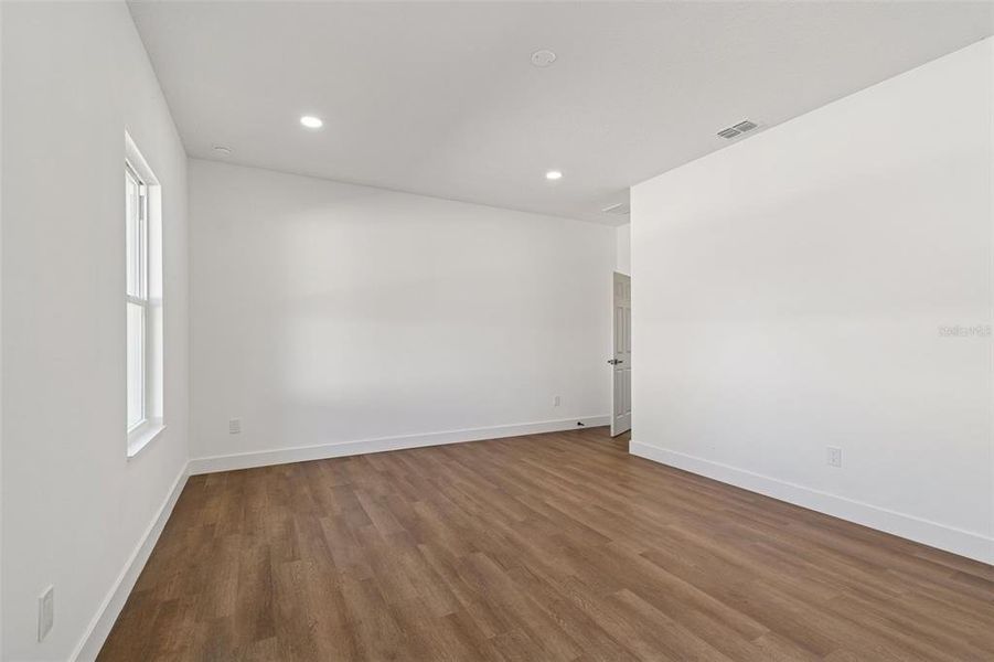 Spacious, unfurnished interior of a new home in , St. Petersburg (Image 58). Spacious, unfurnished interior of a new home in , St. Petersburg (Image 58).