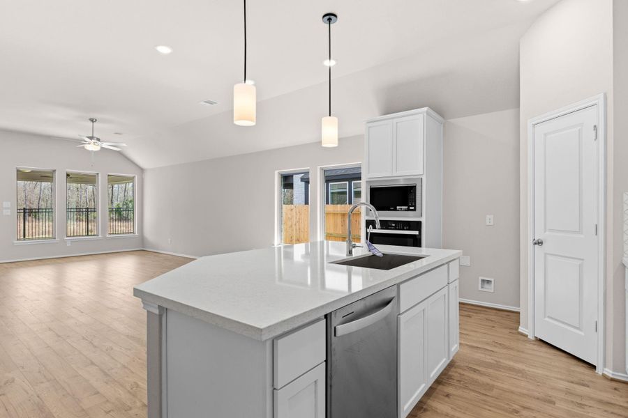 Furnished interior view inside a new home in Grand Central Park, Conroe (Image 8). Furnished interior view inside a new home in Grand Central Park, Conroe (Image 8).
