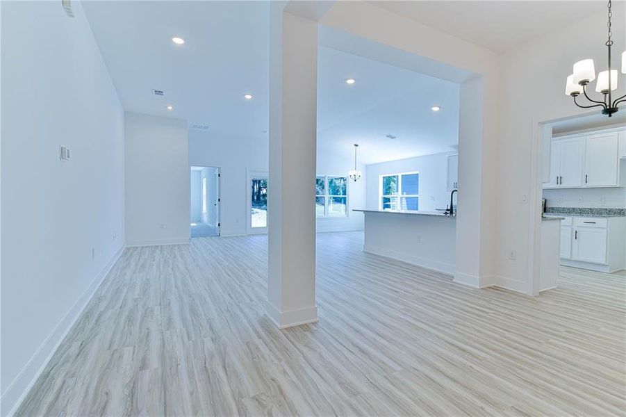 Spacious, unfurnished interior of a new home in Briarwood, Alachua (Image 43).