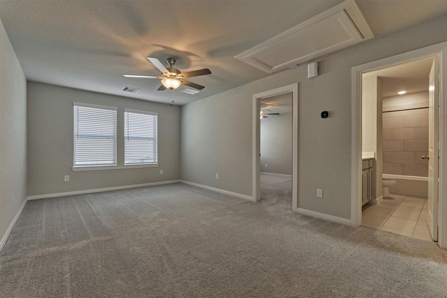 Spacious, unfurnished interior of a new home in The Highlands - Grove Collection, Porter (Image 19).