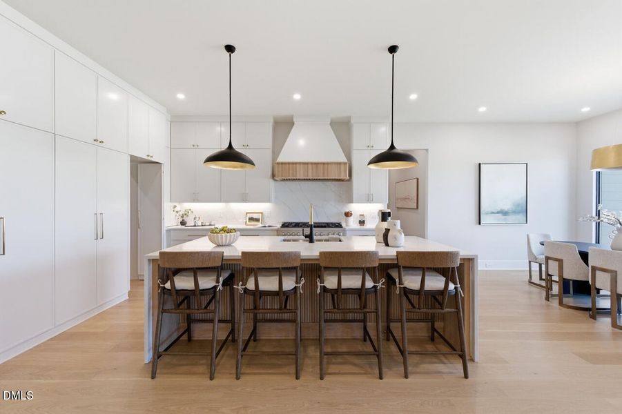 5856 Carriage Gate-31