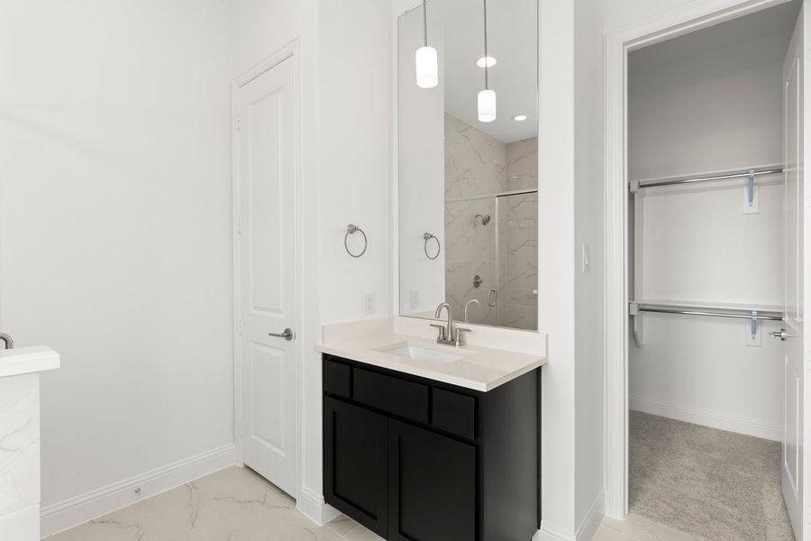 Furnished interior view inside a new home in Nelson Lake Estates, Rockwall (Image 11).