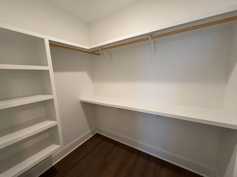 Spacious, unfurnished interior of a new home in Riverside Cove, Wilmington (Image 28).