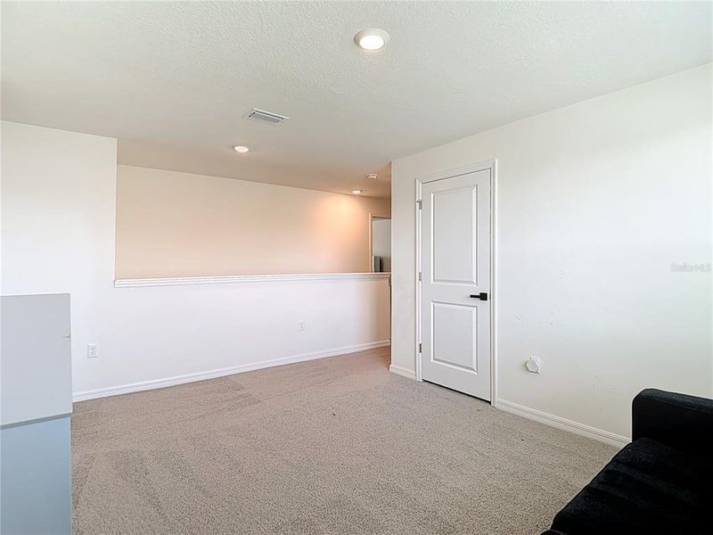 Spacious, unfurnished interior of a new home in River Park, Temple Terrace (Image 22). Spacious, unfurnished interior of a new home in River Park, Temple Terrace (Image 22).