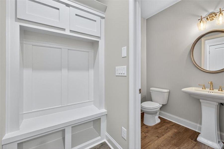 Furnished interior view inside a new home in , Gainesville (Image 15).