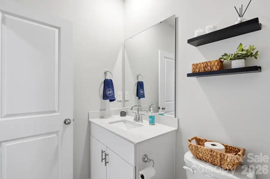 Image 43 of a home in .