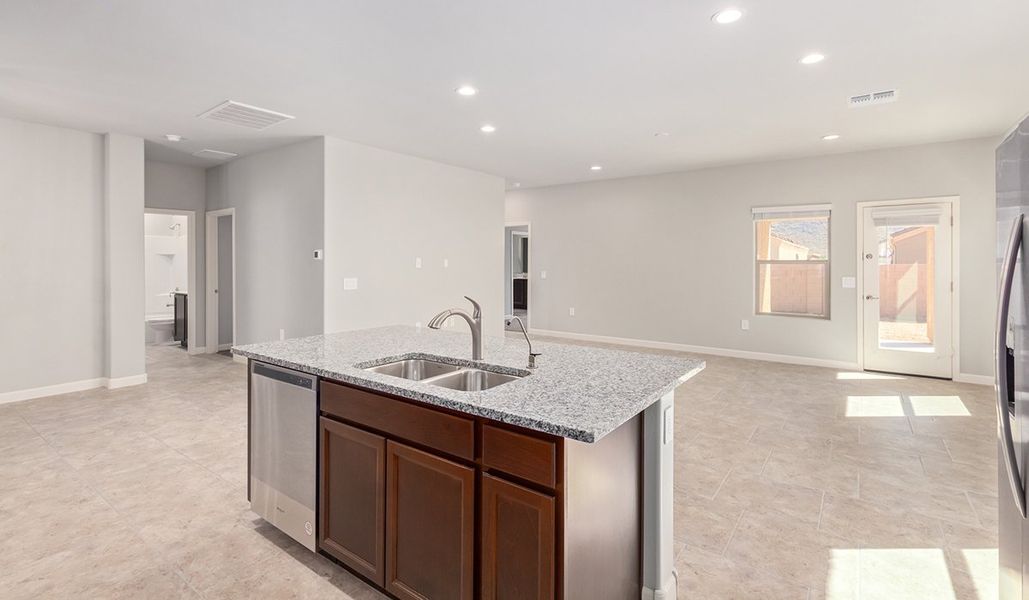 Furnished interior view inside a new home in Sycamore Vista, Vail (Image 10).