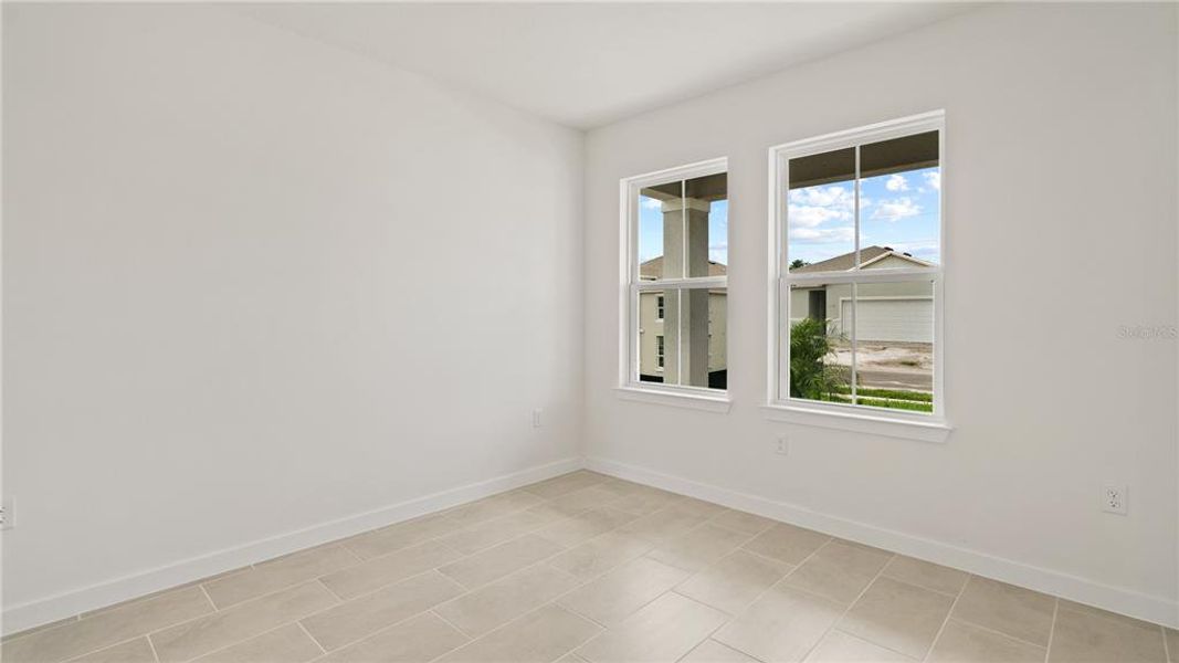 Spacious, unfurnished interior of a new home in Willowbrook North, Winter Haven (Image 37).