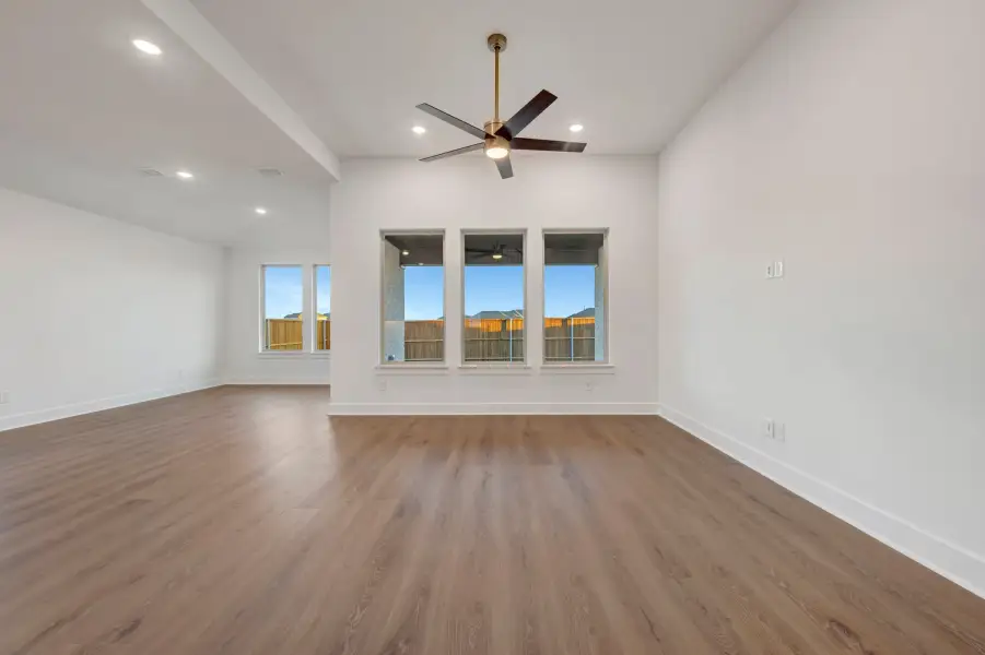 Spacious, unfurnished interior of a new home in LaPrelle, Fort Worth (Image 18).