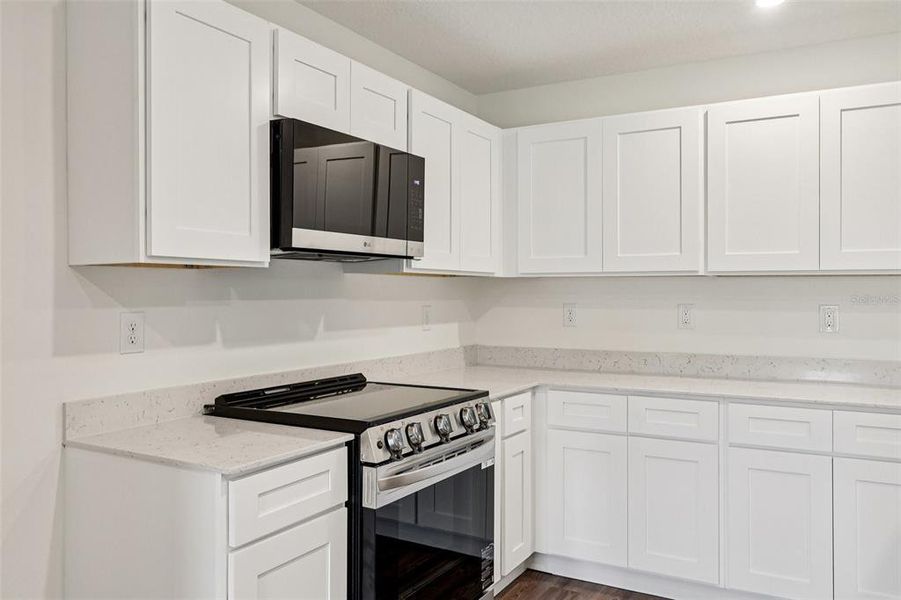 Furnished interior view inside a new home in Palm Bay Classic, Palm Bay (Image 7).