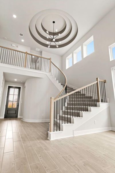 Representative image. Features, selections and colors may vary.