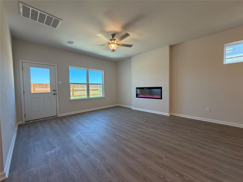 Spacious, unfurnished interior of a new home in La Segarra, Brookshire (Image 11). Spacious, unfurnished interior of a new home in La Segarra, Brookshire (Image 11).