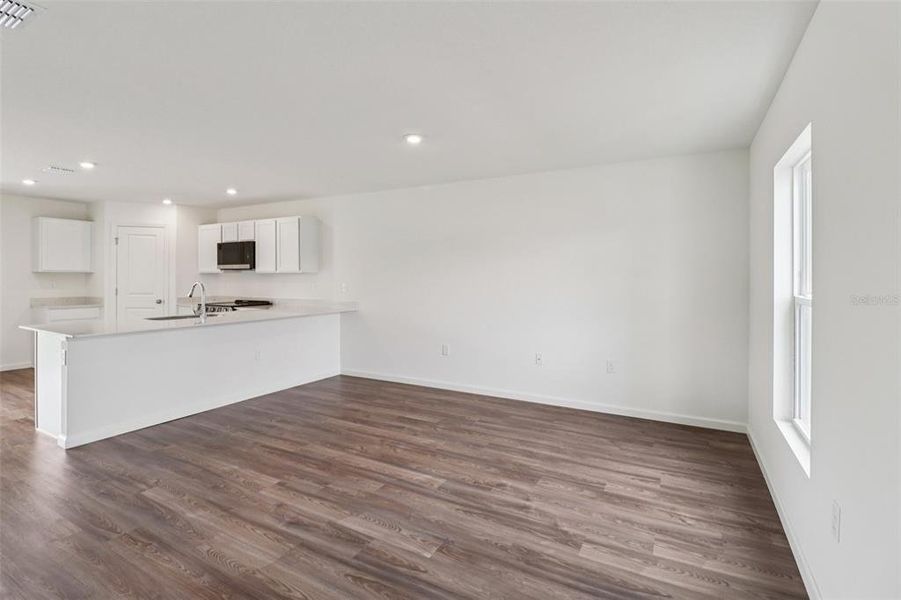 Spacious, unfurnished interior of a new home in Sumter Villas, Sumterville (Image 24).