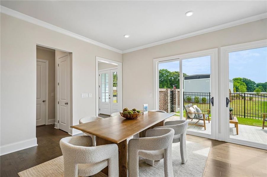 Furnished interior view inside a new home in Aberdeen, Hoschton (Image 9).