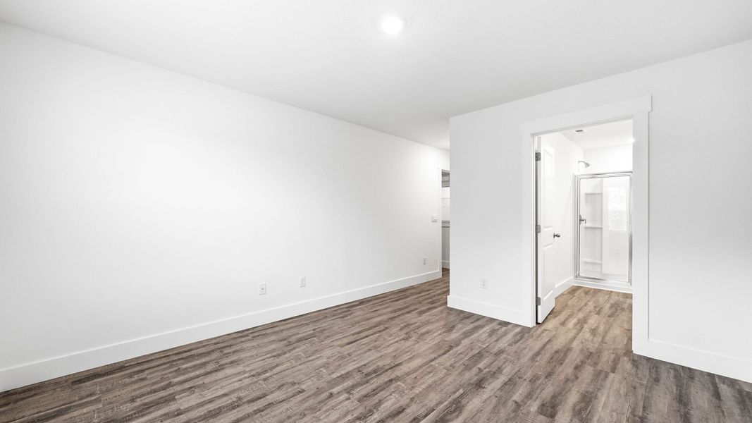 Spacious, unfurnished interior of a new home in The Arbor Townhomes, Kingsport (Image 13). Spacious, unfurnished interior of a new home in The Arbor Townhomes, Kingsport (Image 13).