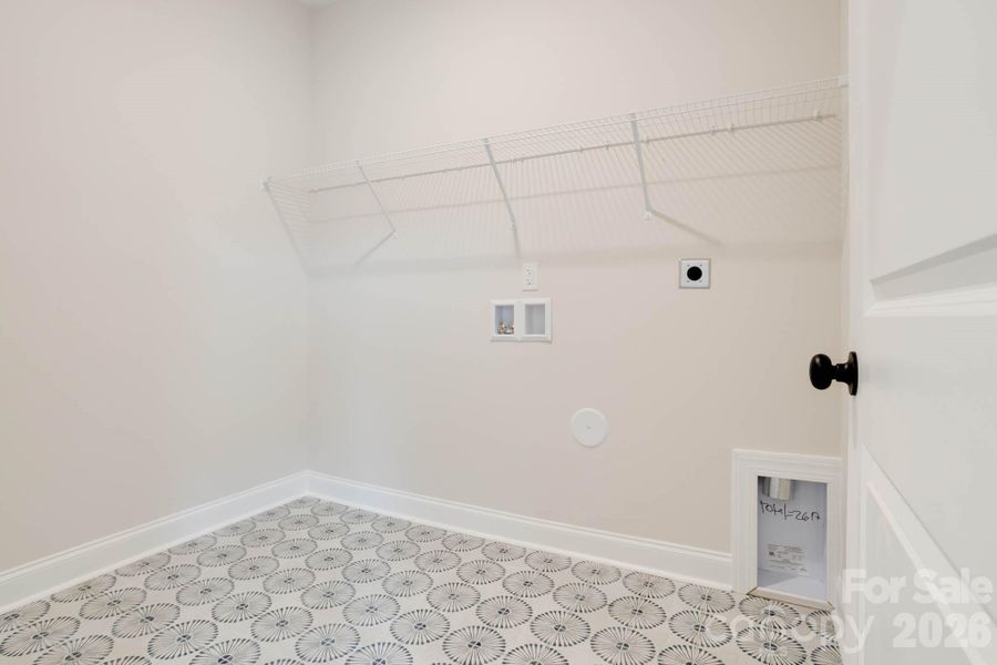 Spacious, unfurnished interior of a new home in , Lincolnton (Image 12).