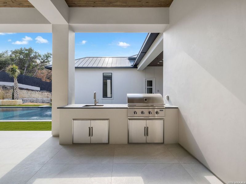 Exterior details and patio area of a home in , San Antonio (Image 3).