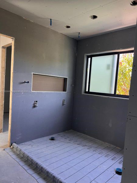 Image 38 of a home in .