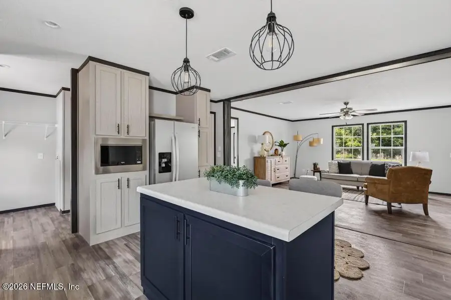 Furnished interior view inside a new home in , Callahan (Image 11).