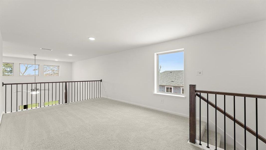 19. 1632 Edgeway - Game