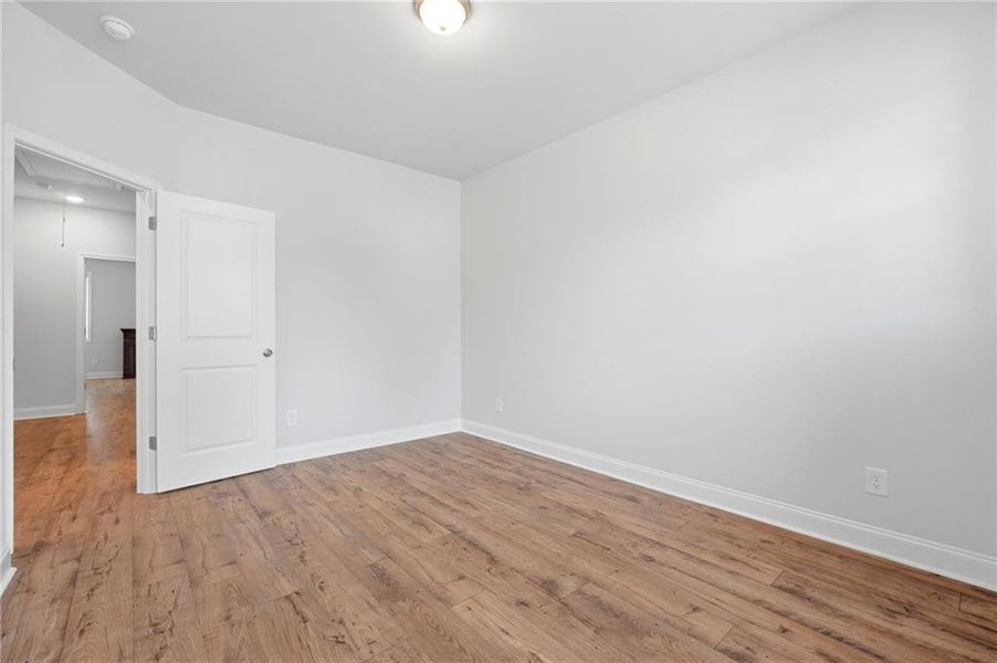 Spacious, unfurnished interior of a new home in , Sugar Hill (Image 19).