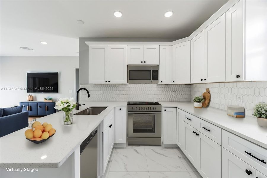 Furnished interior view inside a new home in , Lehigh Acres (Image 9).