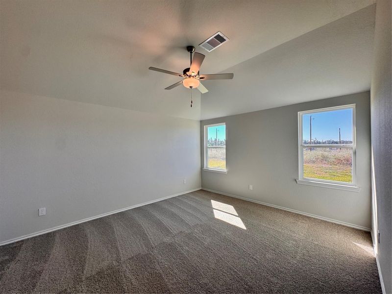 Spacious, unfurnished interior of a new home in Hill & Dale Ranch, Splendora (Image 11).