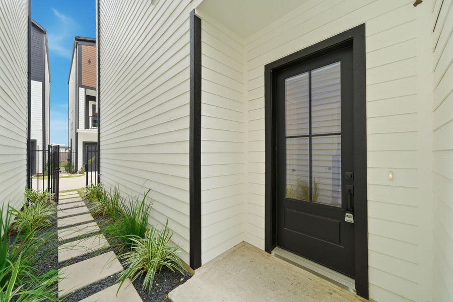 Exterior details and patio area of a home in , Houston (Image 23).