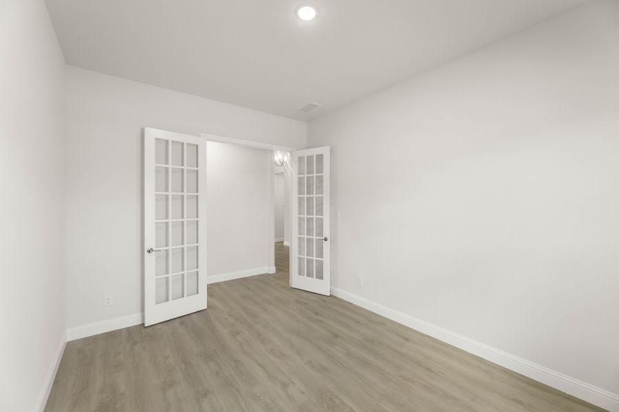Spacious, unfurnished interior of a new home in Timberbrook, Justin (Image 16).