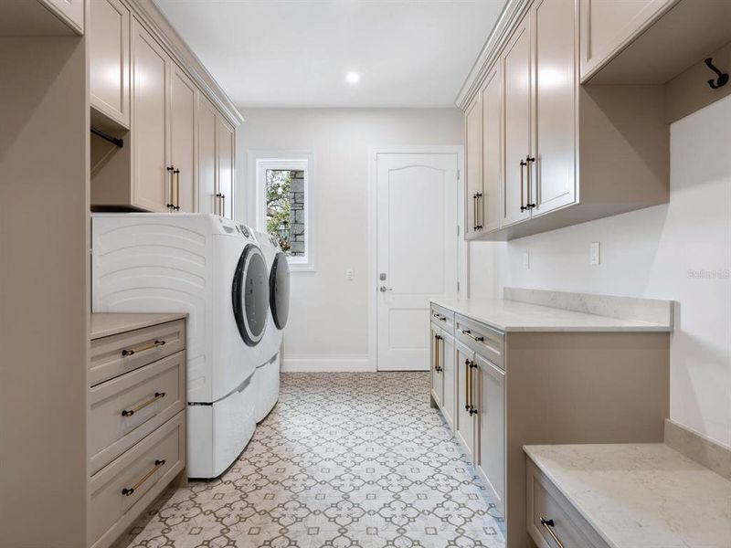 Laundry/mud room