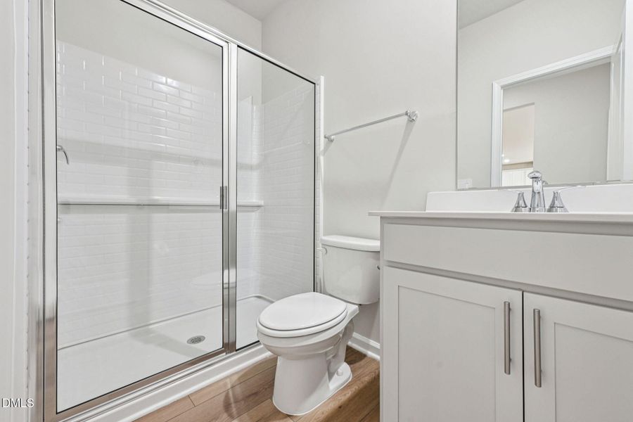 17-web-or-mls-Raleigh - Oak Manor - 537