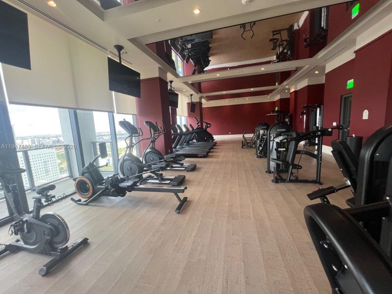 Community amenities in , Miami (Image 34).