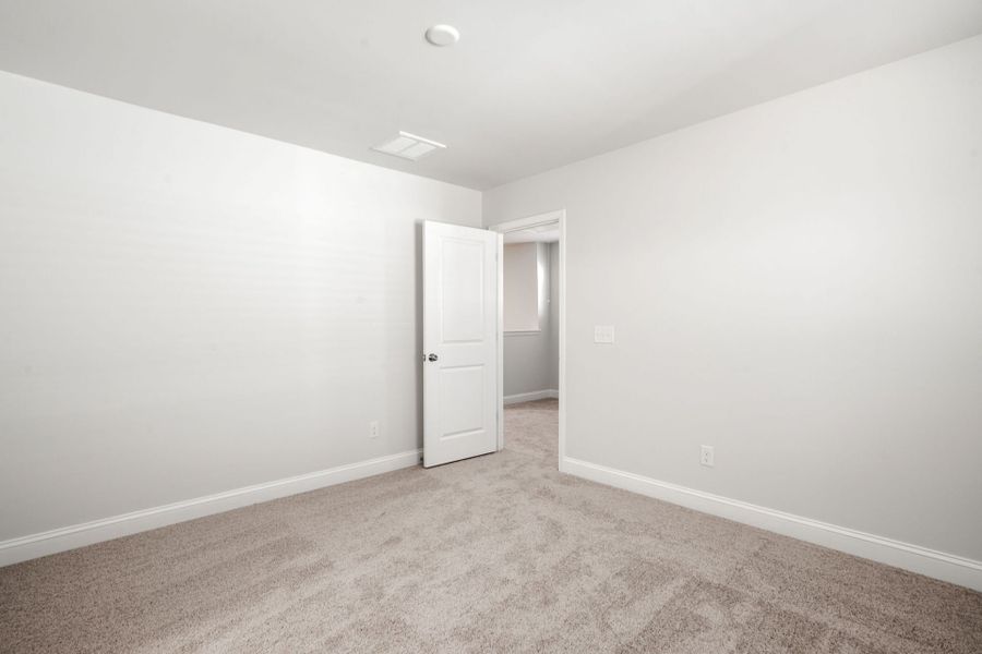 Spacious, unfurnished interior of a new home in Waterways, Richmond Hill (Image 34). Spacious, unfurnished interior of a new home in Waterways, Richmond Hill (Image 34).