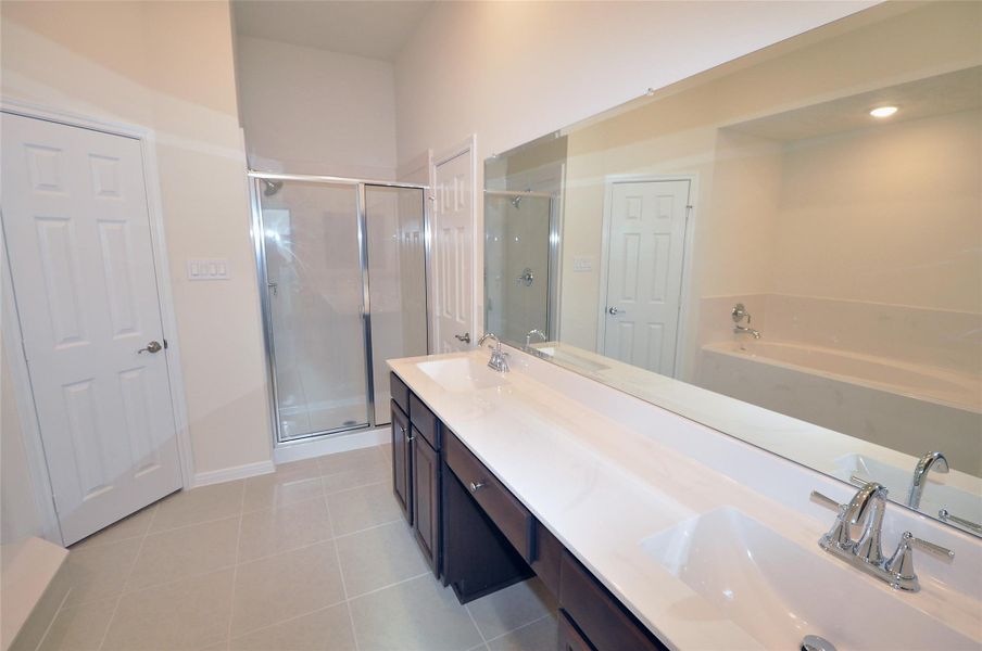 Furnished interior view inside a new home in , League City (Image 11). Furnished interior view inside a new home in , League City (Image 11).