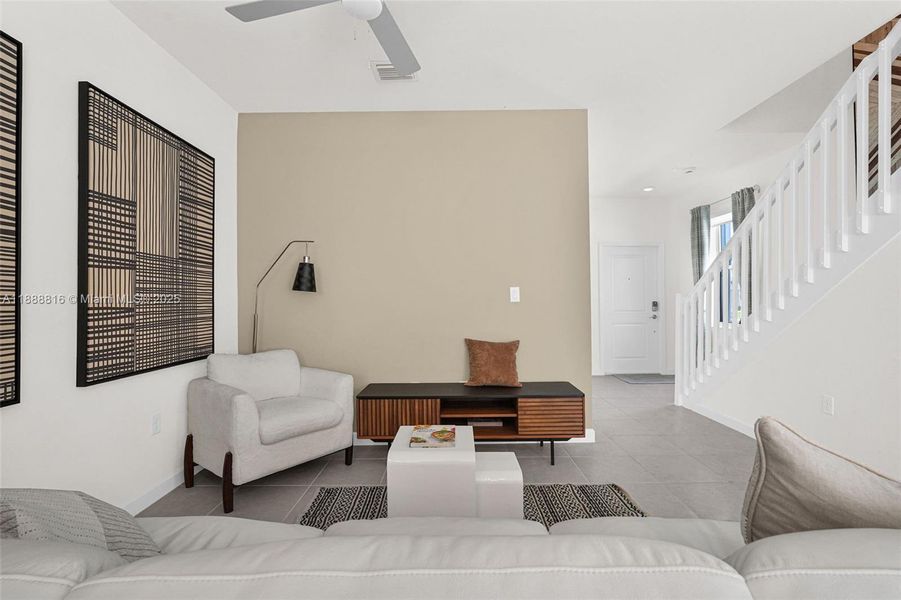 Furnished interior view inside a new home in , Homestead (Image 17).
