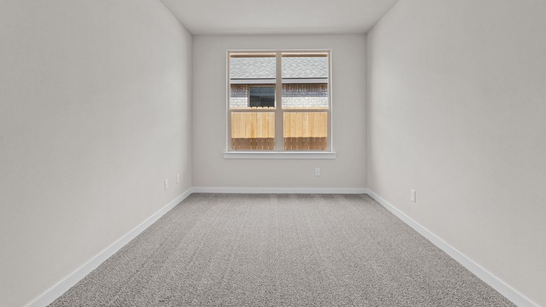 Spacious, unfurnished interior of a new home in Northwest Passage, Midland (Image 17).