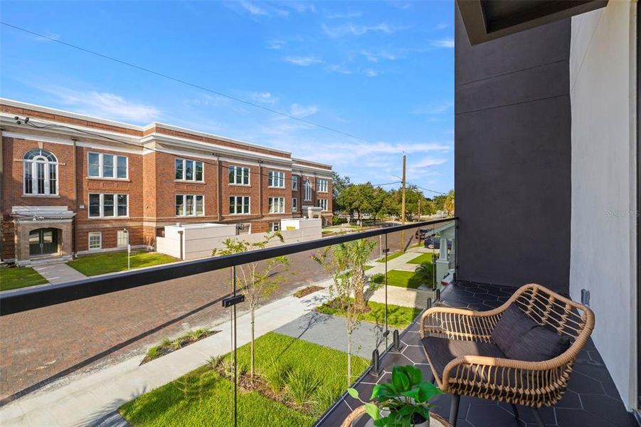 Exterior details and patio area of a home in , Tampa (Image 24).