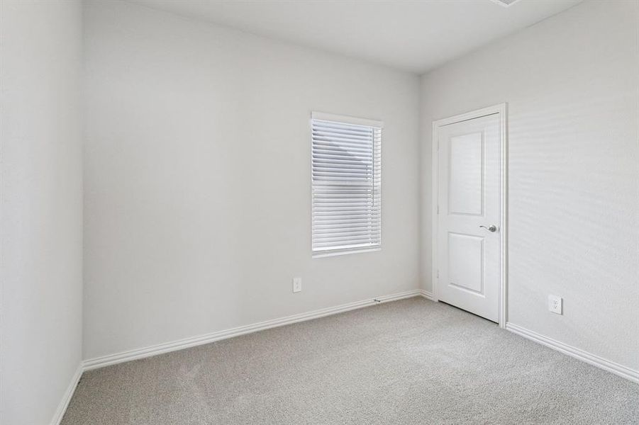 Photo is not of the actual home, but is an inspirational photo of builder’s model home and may depict options, furnishings, and/or decorator features that are not included. Photo is not of the actual home, but is an inspirational photo of builder’s model home and may depict options, furnishings, and/or decorator features that are not included.