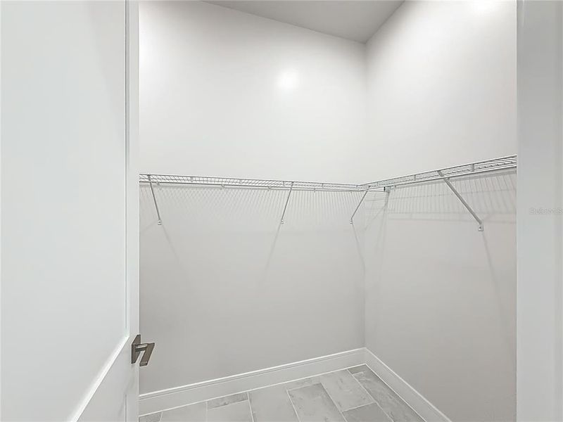 Spacious, unfurnished interior of a new home in , Port Charlotte (Image 17).