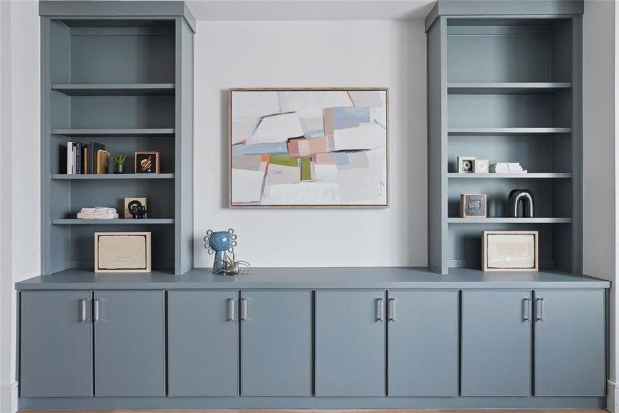 Furnished interior view inside a new home in , Dallas (Image 25). Furnished interior view inside a new home in , Dallas (Image 25).