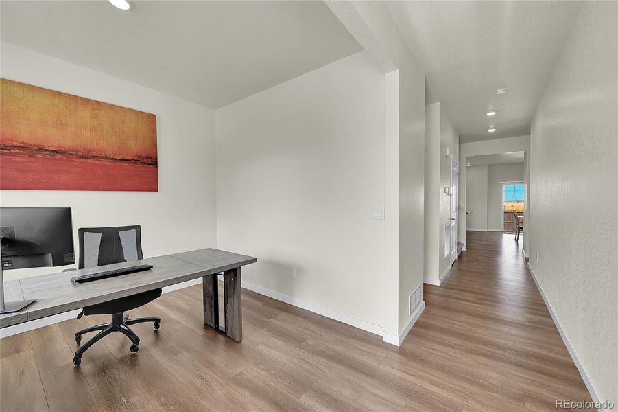 Furnished interior view inside a new home in Settlers Crossing, Commerce City (Image 9).
