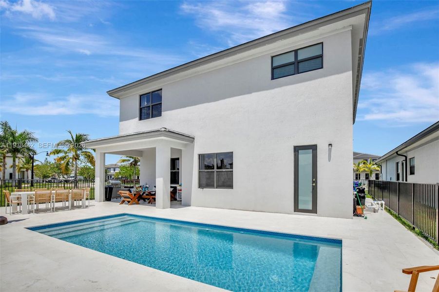 Exterior details and patio area of a home in , Miramar (Image 21).