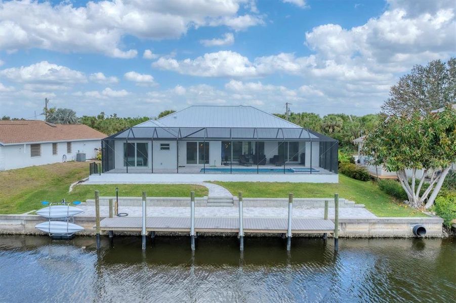 Exterior details and patio area of a home in , Port Charlotte (Image 3).