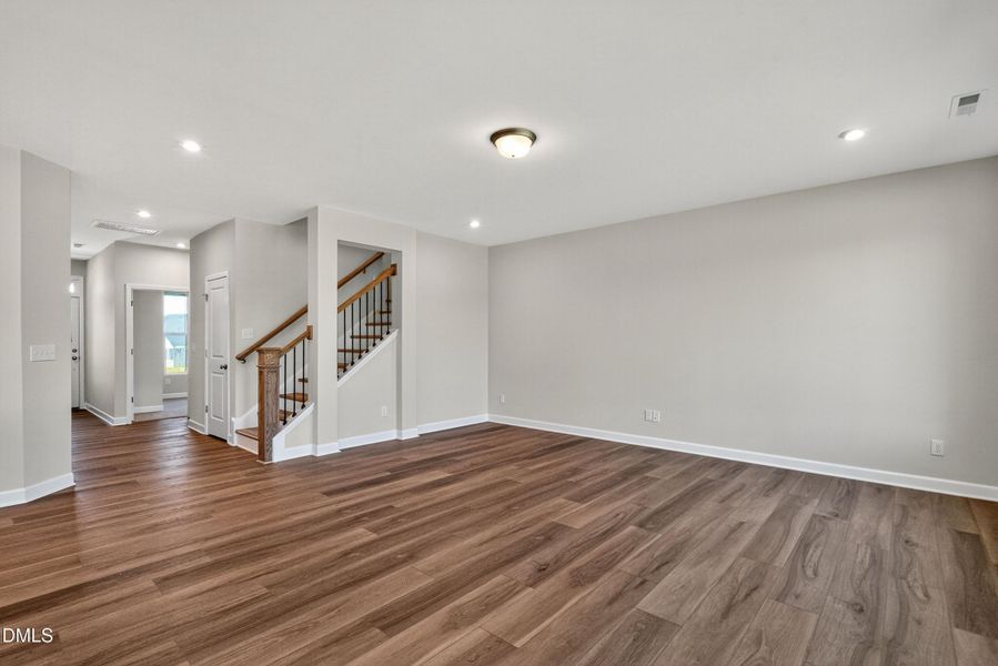 virtual-tour-153567-photo-17628923371272