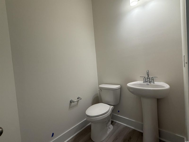 Image 18 of a home in Avery Woods.