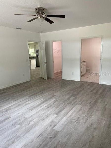 Spacious, unfurnished interior of a new home in , Gainesville (Image 12).