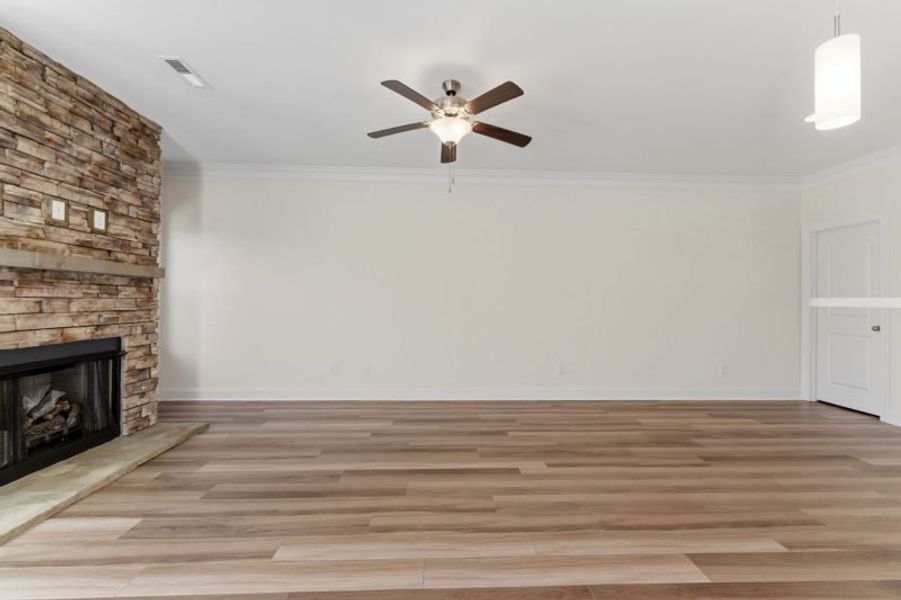 Representative unfurnished interior of a home built from the Cayman by Keystone Homes NC in Weybridge, Burlington (Image 30). Representative unfurnished interior of a home built from the Cayman by Keystone Homes NC in Weybridge, Burlington (Image 30).