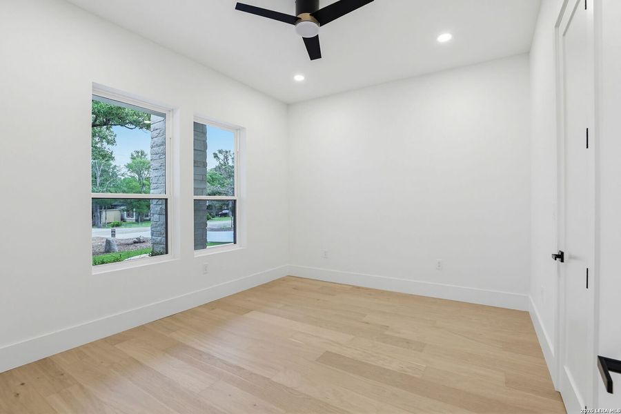 Spacious, unfurnished interior of a new home in , Boerne (Image 20).