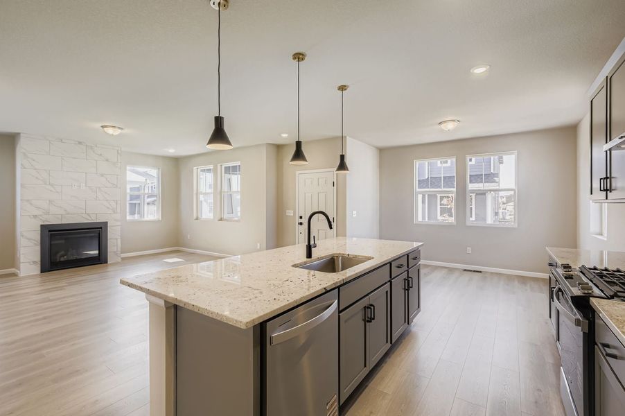 795 Nob Hill LN, Fort Collins, CO. - Slide 12 795 Nob Hill LN, Fort Collins, CO. - Slide 12